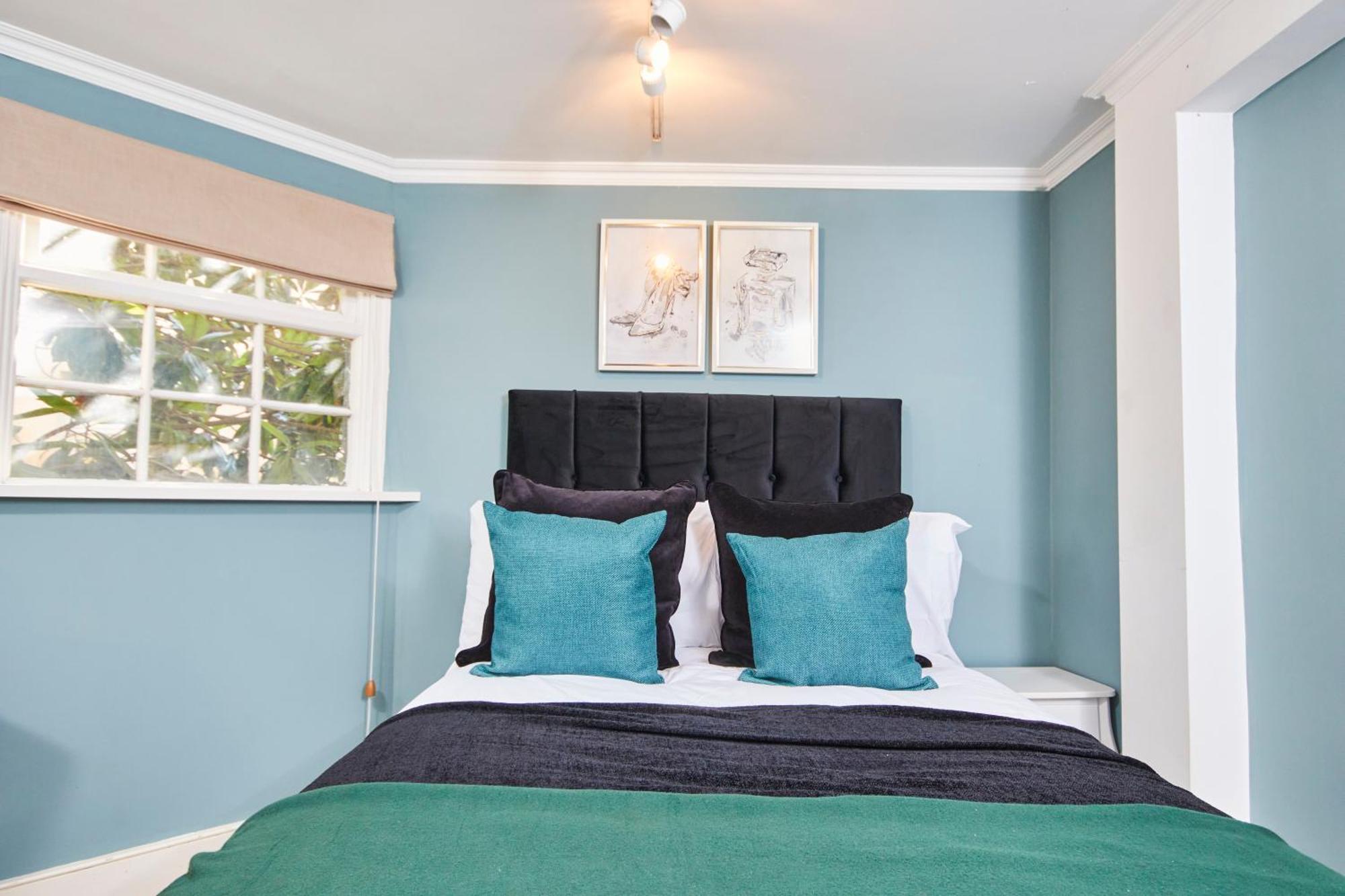 Beautiful 2Bedroom 4 Actual Beds House With Wifi By Purestay Bath Exteriér fotografie